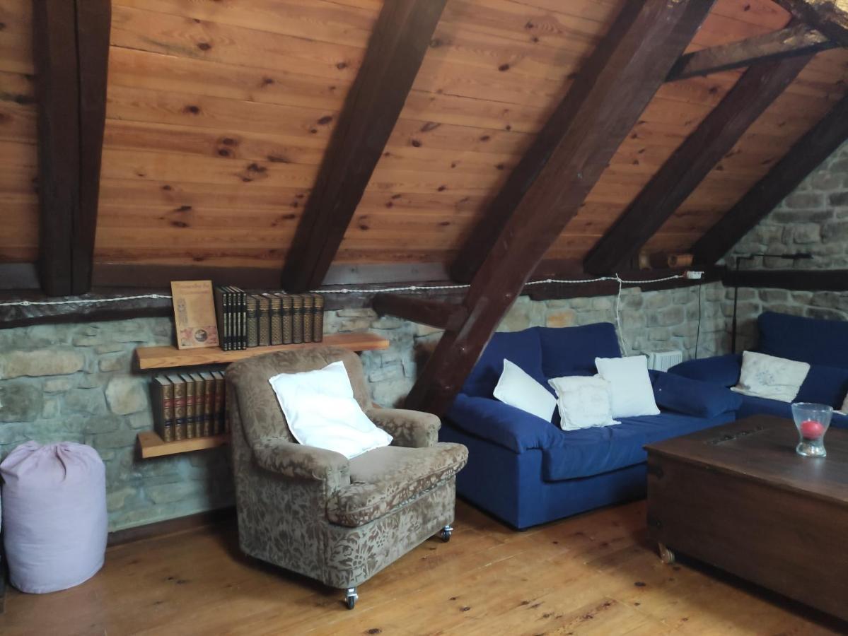 - Casa 150m2 Con Jardin Y Barbacoa Hébergement de vacances